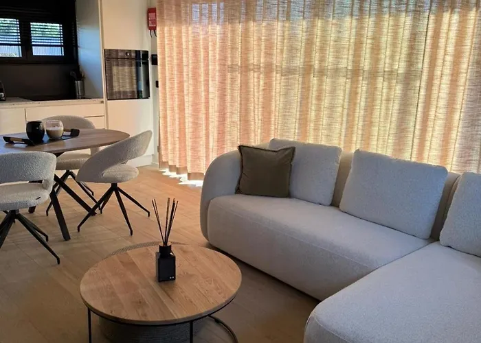 Nature Village - Ephelia N°29 - 4 Personnes Avec Jacuzzi Jaktstuga Bullange