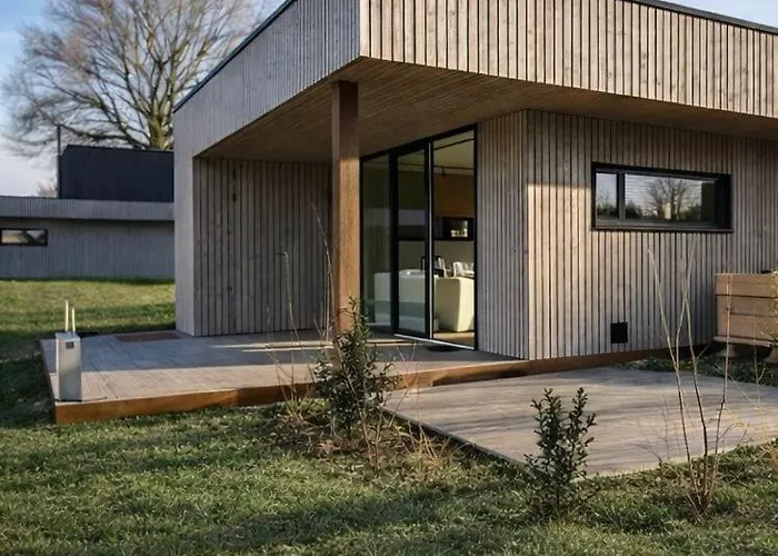 Nature Village - Ephelia N°29 - 4 Personnes Avec Jacuzzi Jaktstuga Bullange